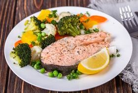 Japanese diet dish na may lean fish